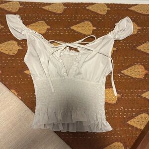 White lace scrunch top size small so cute on